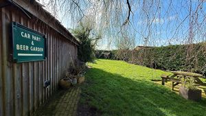 Photo 25- click for photo gallery